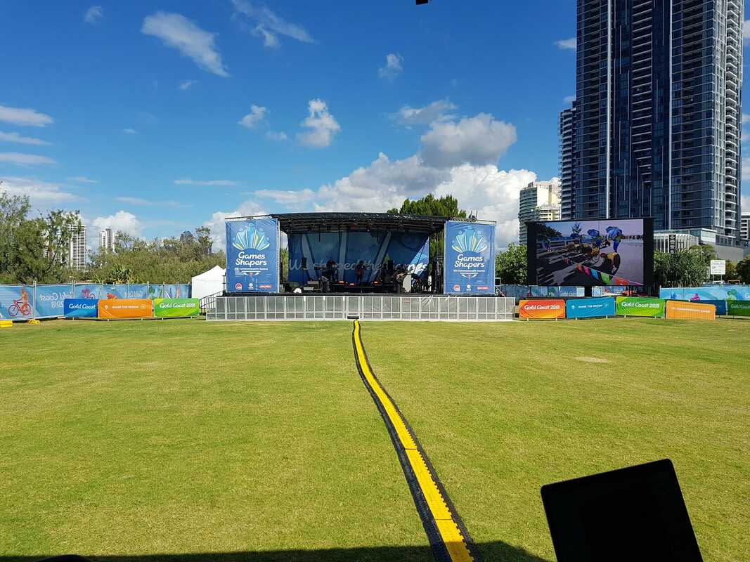 10215135197586979 8437828028859416576 N