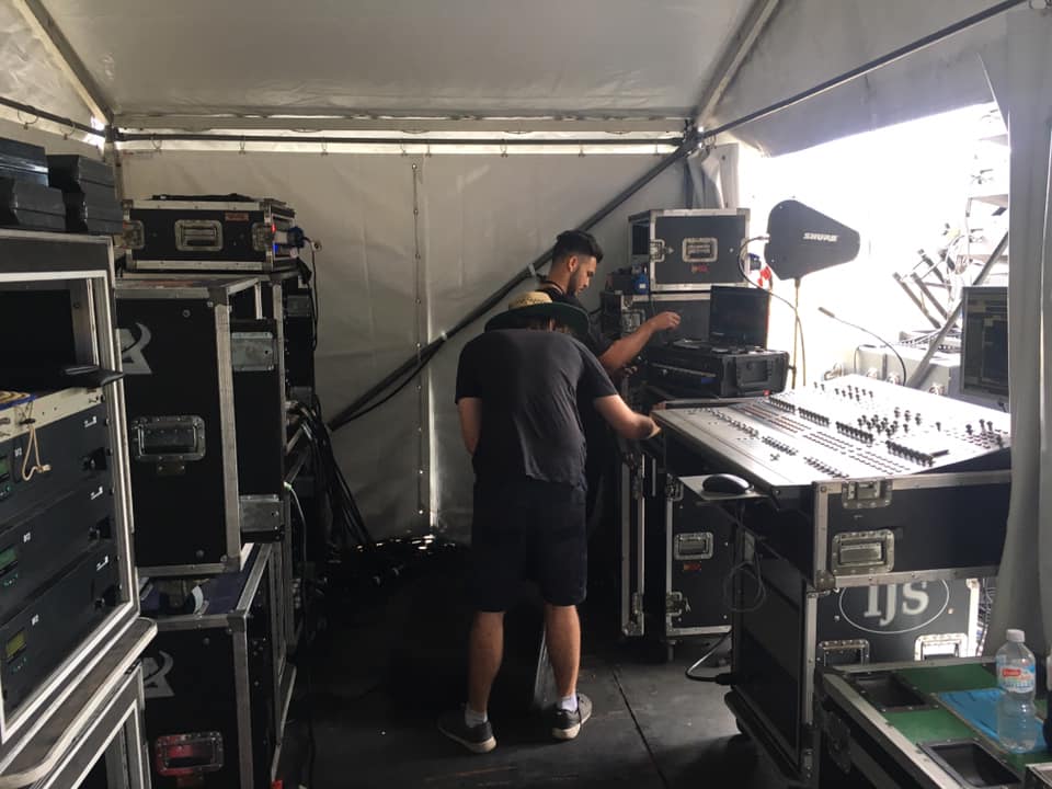 10156861166974277 5450522758020595712 N