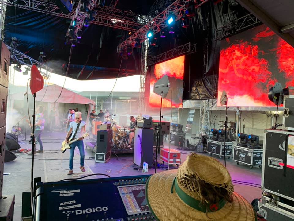 10157455132544277 5475881975808000000 N